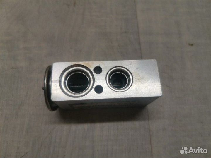 Клапан кондиционера Nissan Almera G15 2013