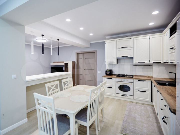 2-к. квартира, 67 м², 5/5 эт.