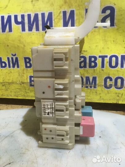 Блок предохранителей Toyota Yaris