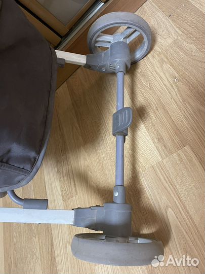 Прогулочная коляска Eleganza V2