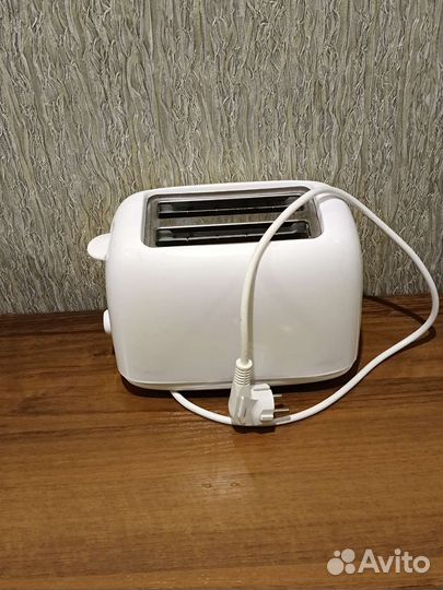 Тостер,контейнеры, соковыжималка