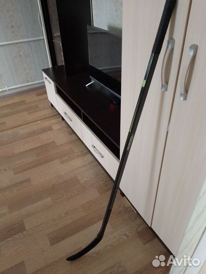 Клюшка хоккейная