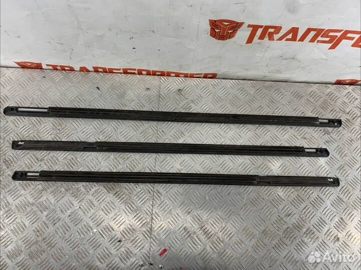 Бархотка двери передней правой Митсубиши Лансер 9