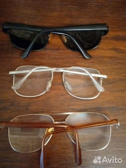 Очки стильные со стеклами и другие в ассортименте
