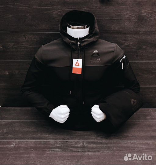 Спортивный костюм мужской Reebok