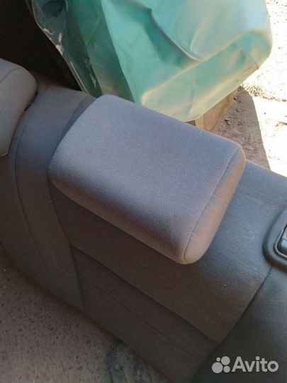 Nissan Primera P12 подголовники задние