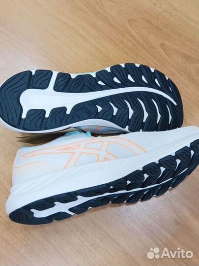 Кроссовки женские Asics GEL-excite 9