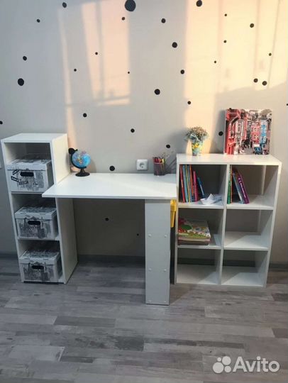 Стол письменный новый,в коробке