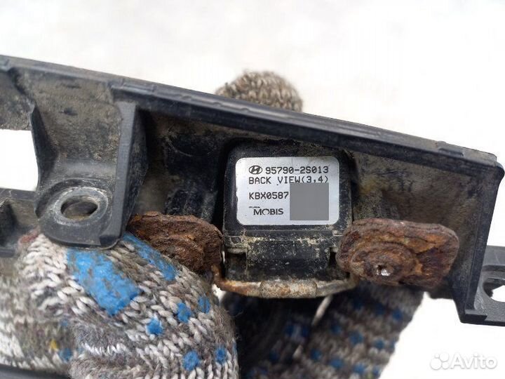 Накладка крышки багажника Hyundai Ix 35 LM 1.7