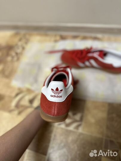 Кроссовки adidas Originals Gazelle Indoor красные