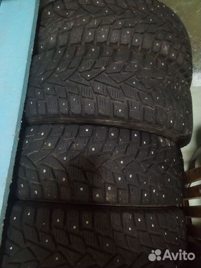 Dunlop Grandtrek Ice 02 215/60 R17