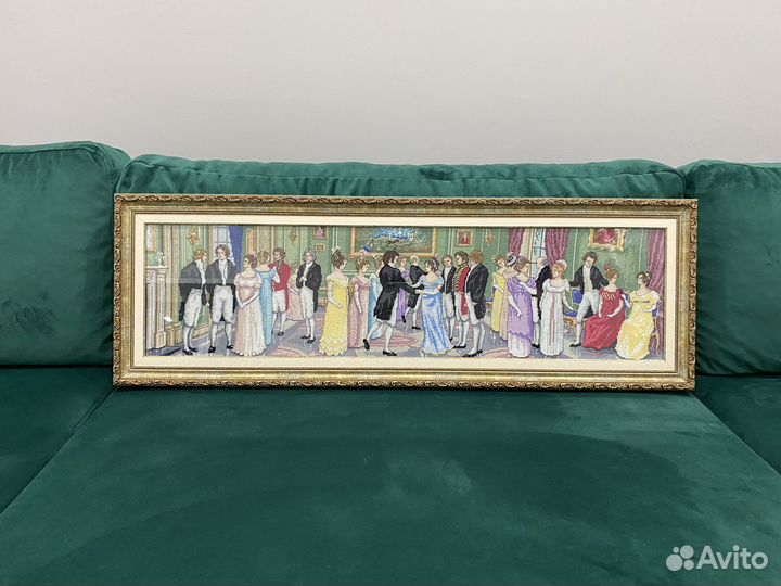 Картина вышитая крестом в багете