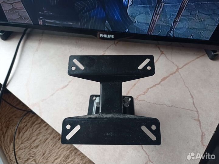 Монитор philips 22