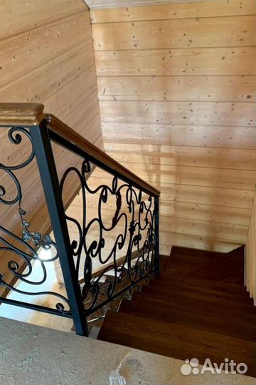 Г-образная лестница