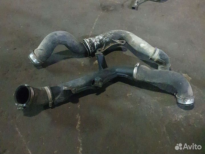 Патрубок турбины фольцваген пассат b6 2.0 BWA