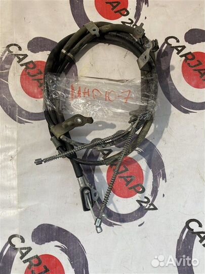 Тросик ручника (7) Toyota Aqua NHP10 1NZ-FXE 2016