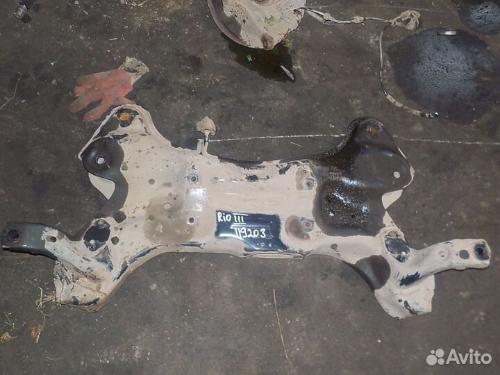 Подрамник Kia Rio