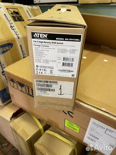 KVM-переключатель aten KH1508A