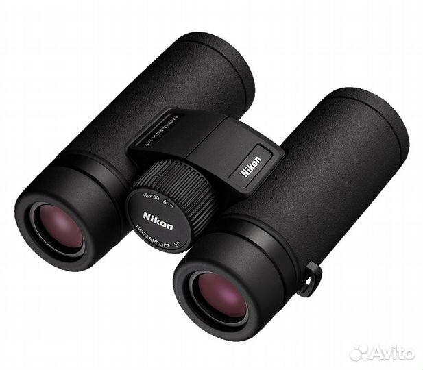 Бинокль Nikon Monarch M7 10x30