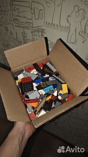 Коробка с Lego