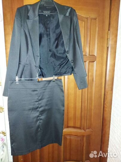 Костюм женский