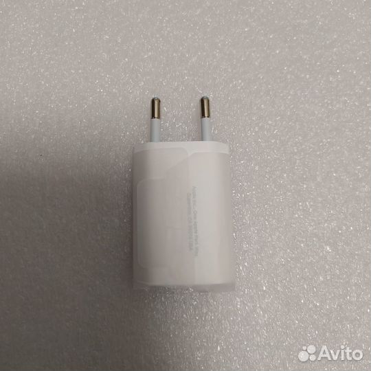 Сетевое зарядное устройство Apple, 5 Вт, белый