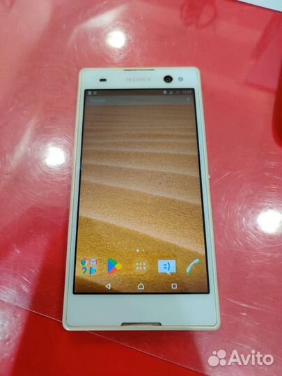 Телефон Sony xperia C3