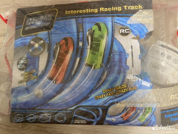 Трубопроводный автотрек chariots, 2 машинки