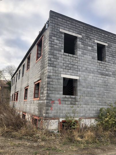 Здание, 900 м²