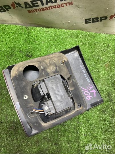 Фонарь задний левый Volkswagen Passat B4 универсал