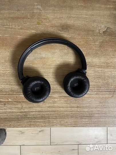 Беспроводные наушники JBL Tune 570BT