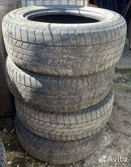 Goodyear Aquatred 235/65 R17 19B