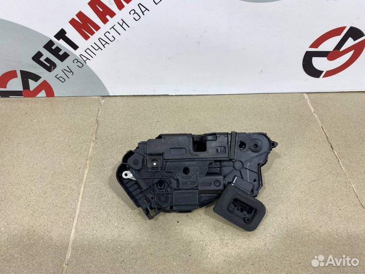 Замок двери передней левой Volkswagen Polo (RUS) 2