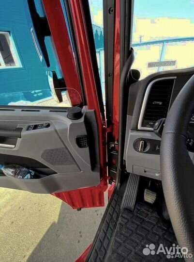 Shacman (Shaanxi) SX42586V385, 2024