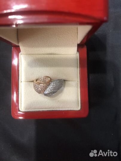 Кольцо с бриллиантами