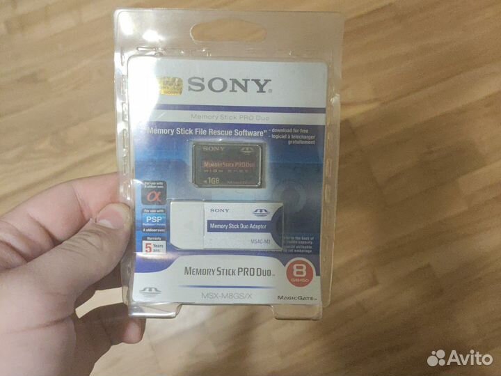 Карта памяти с адаптером memory stick duo pro Sony