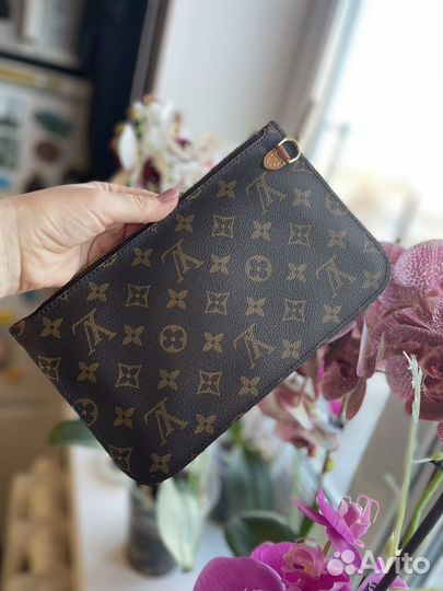 Клатч Louis vuitton