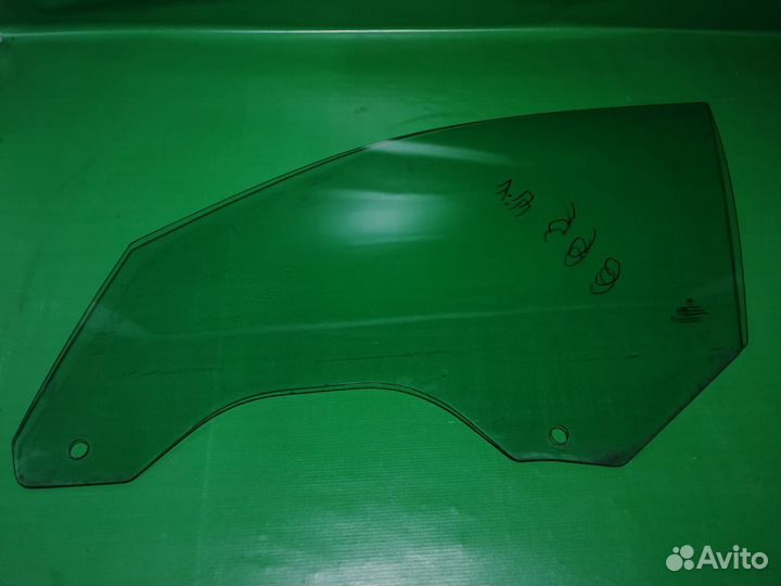 Стекло переднее левое оригинал BMW7 E65