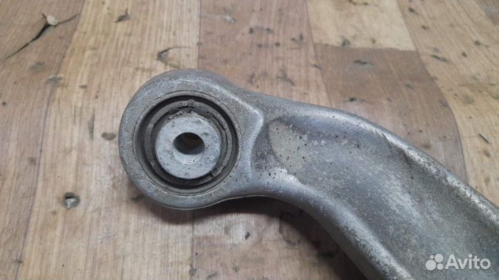 Рычаг верхний задний левый Audi A5 8T Coupe 8T