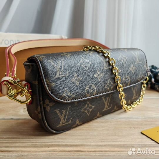 Louis vuitton клатч