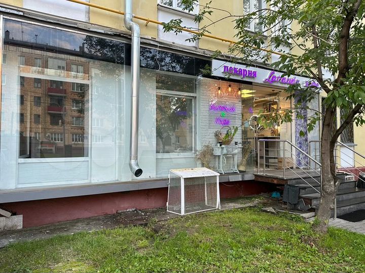 У метро Торговая площадь, общепит, ПСН