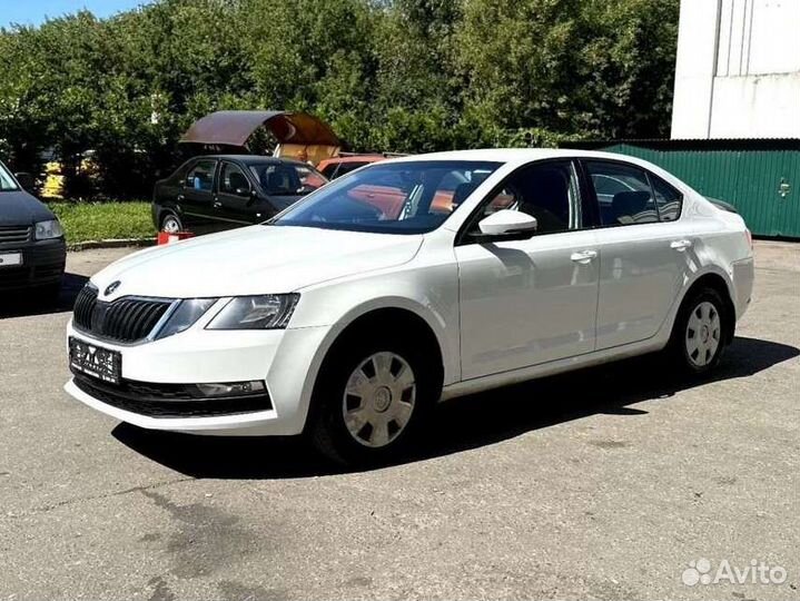Skoda Octavia 1.6 AT, 2020, 141 522 км