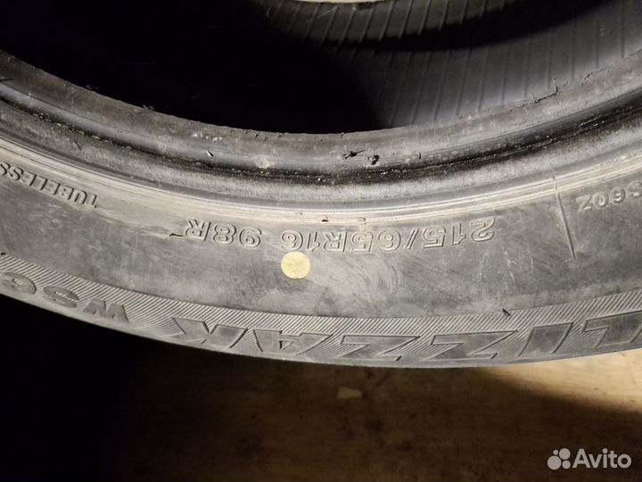 Bridgestone Blizzak WS-60 215/65 R16 98R