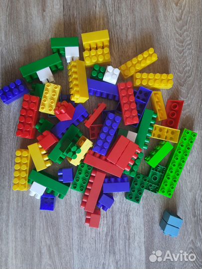 Кубики пластмассовые, конструкторы