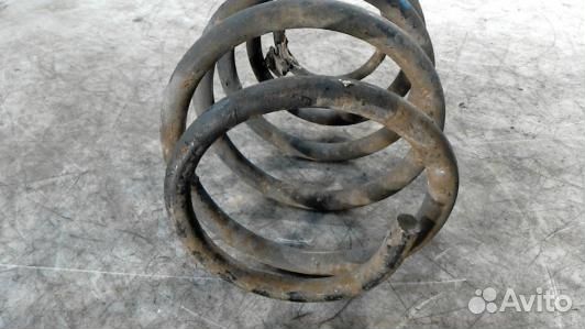 Пружина задняя jeep cherokee KJ (72L18MG02)