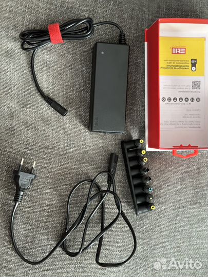 Сетевой адаптер для ноутбука STM BL 90