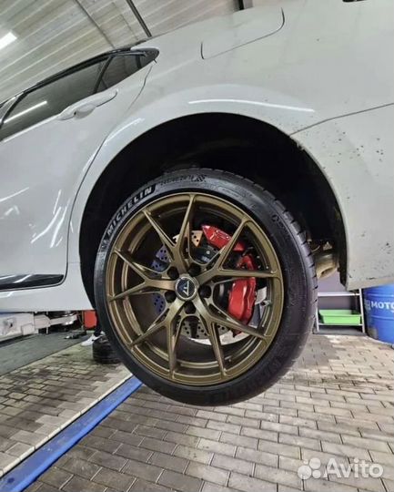 Тормозная система Brembo GT 6 прш Toyota Camry V70