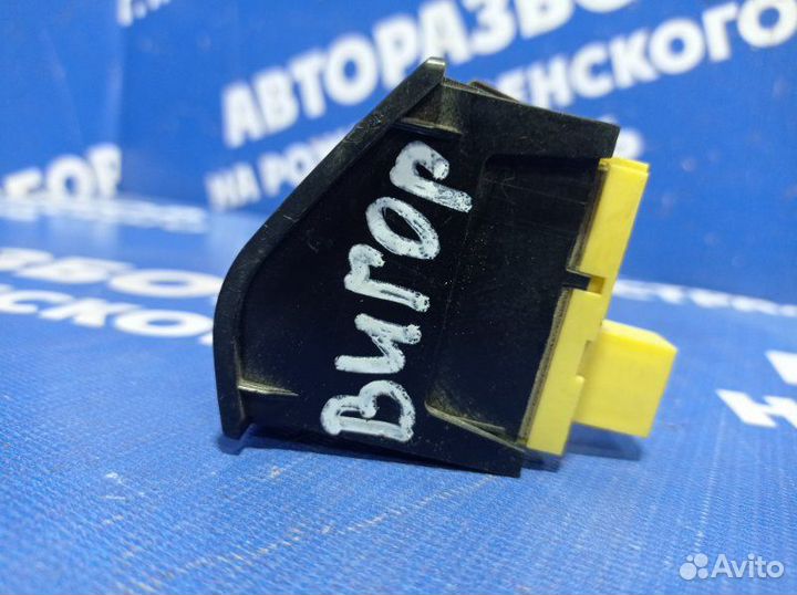 Кнопка обогрева заднего стекла Honda Vigor седан