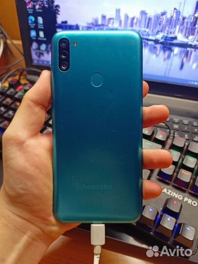 Телефон самсунг