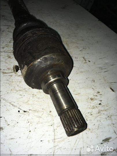 Полуось правая Пежо 406 Peugeot 406